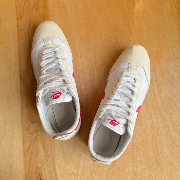 Nike Women's FIVEKAY White/Berry Red Size 8 - Picture 4 of 17